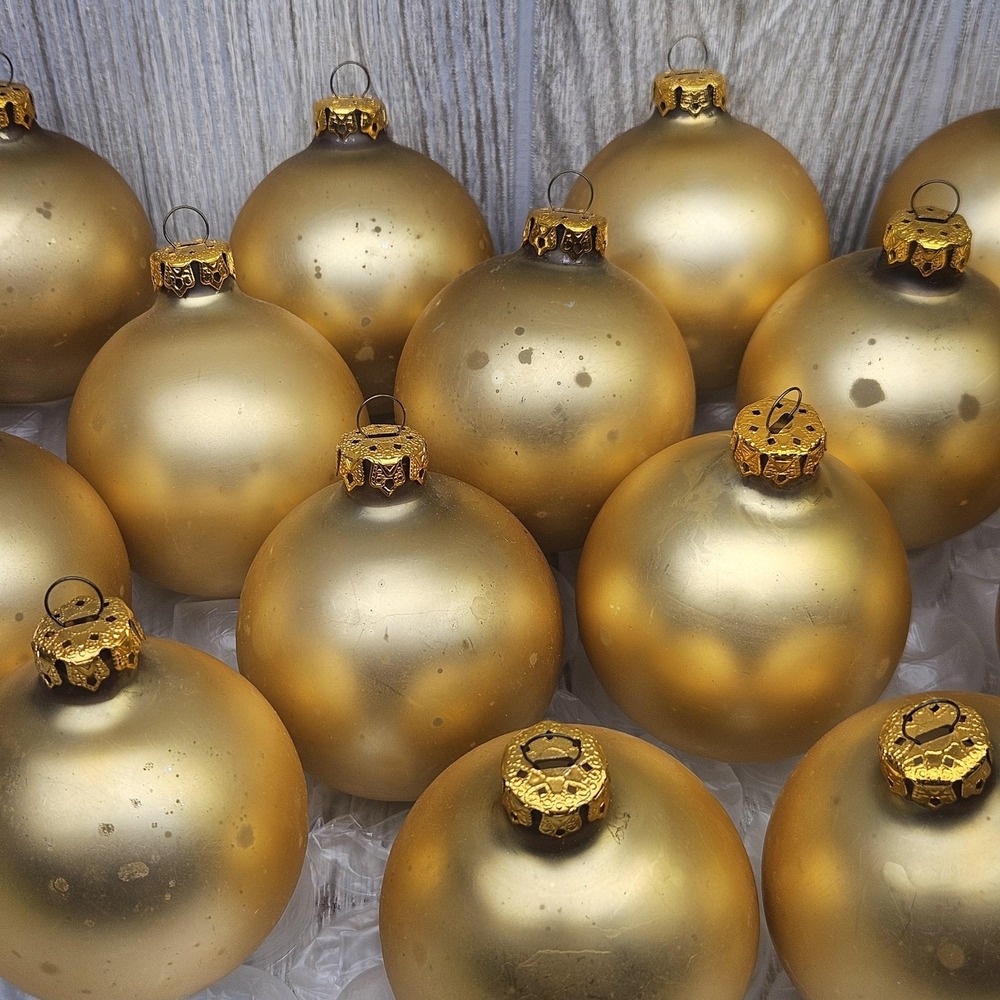 Vintage Matte Gold Glass Christmas Ornaments Set 18 Holiday Tree Round Balls - Picture 5 of 8
